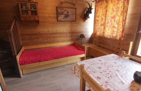 Rent in ski resort 2 room mezzanine apartment 6 people (100) - Résidence Reine Blanche - Val Thorens - Cabin