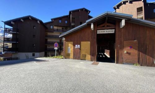 Rent in ski resort Résidence Reine Blanche - MH - Val Thorens - Winter outside