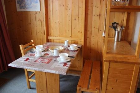 Rent in ski resort Studio 3 people (67) - Résidence Reine Blanche - Val Thorens - Living room