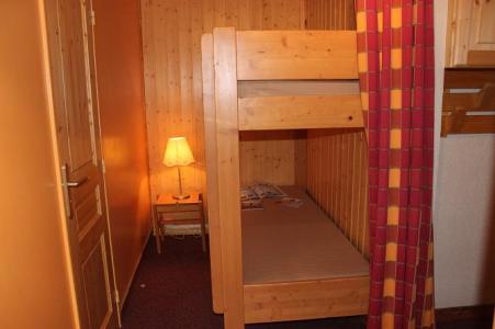 Rent in ski resort Studio sleeping corner 4 people (C9) - Résidence Roc de Péclet - Val Thorens
