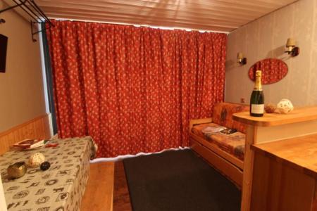 Rent in ski resort Studio 3 people (P2) - Résidence Sérac - Val Thorens - Living room