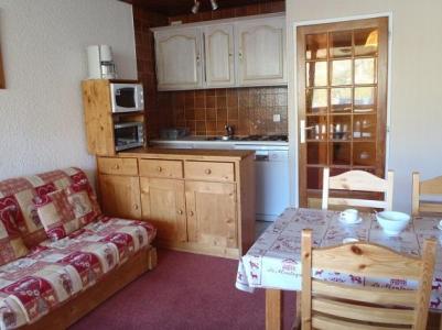 Rent in ski resort Studio cabin 4 people (T3) - Résidence Sérac - Val Thorens - Living room