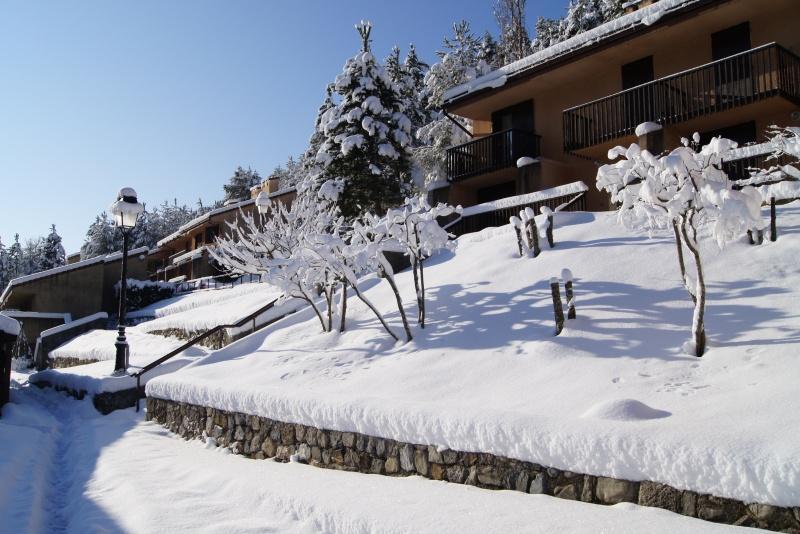 Ski verhuur Résidence les Gorges Rouges - Valberg / Beuil - Buiten winter