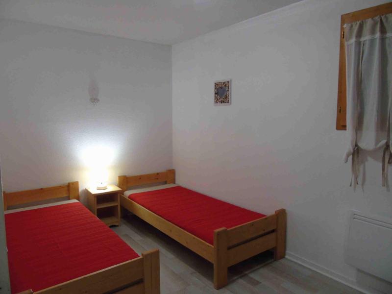 Skiverleih 2-Zimmer-Appartment für 6 Personen (E2) - Chalet Arrondaz - Valfréjus - Schlafzimmer