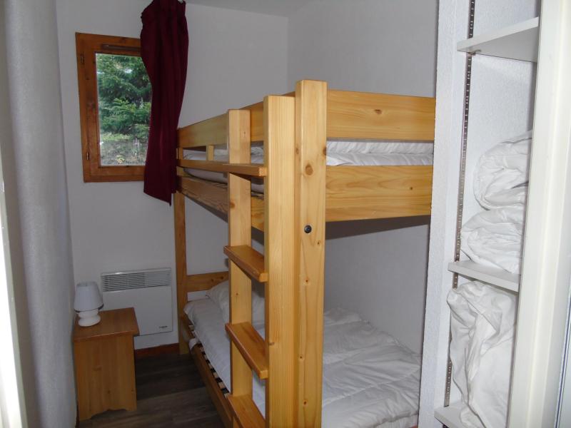 Skiverleih 3-Zimmer-Holzhütte für 6 Personen (C3) - Chalet Arrondaz - Valfréjus - Stockbetten