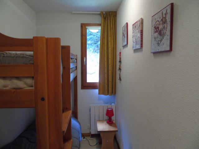 Rent in ski resort 4 room apartment cabin 8 people (J13) - Chalet Arrondaz - Valfréjus - Bunk beds