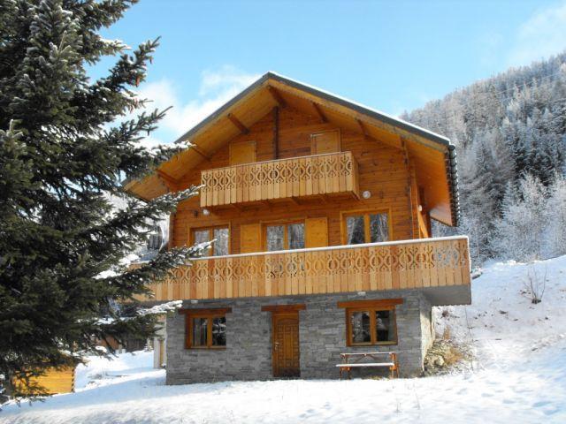 Holiday in mountain resort CHALET BETTETS - Valfréjus - Winter outside