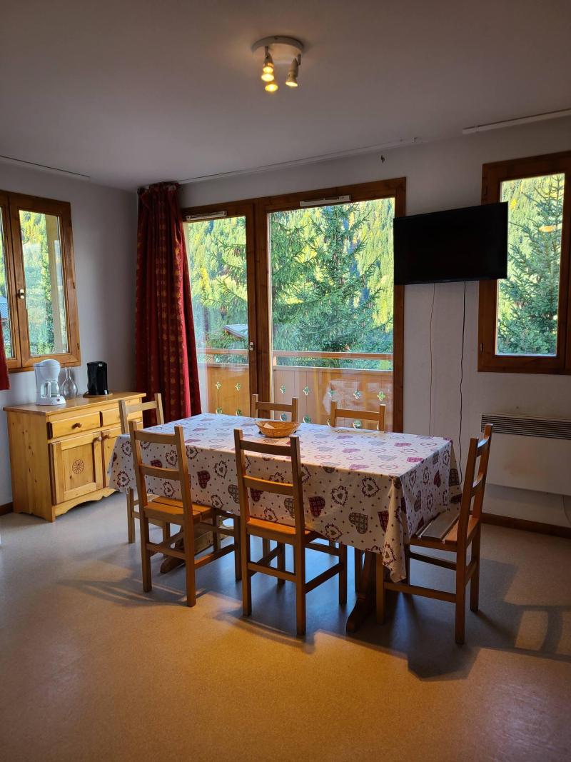 Rent in ski resort 2 room apartment cabin 6 people (H22) - Chalet d'Arrondaz - Valfréjus - Apartment