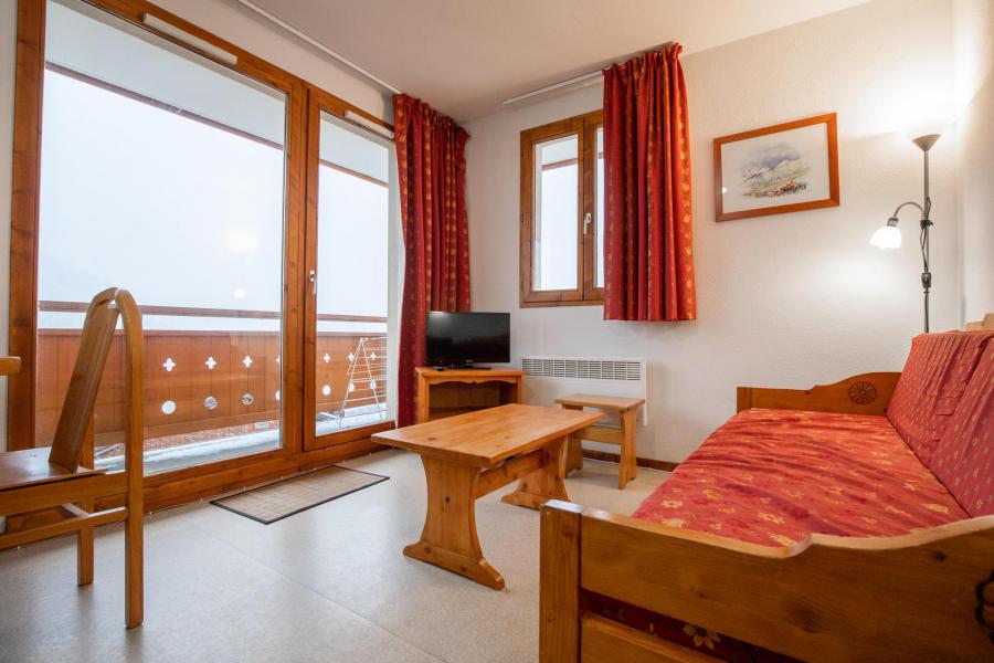 Rent in ski resort 3 room apartment 8 people (H21) - Chalet d'Arrondaz - Valfréjus - Living room