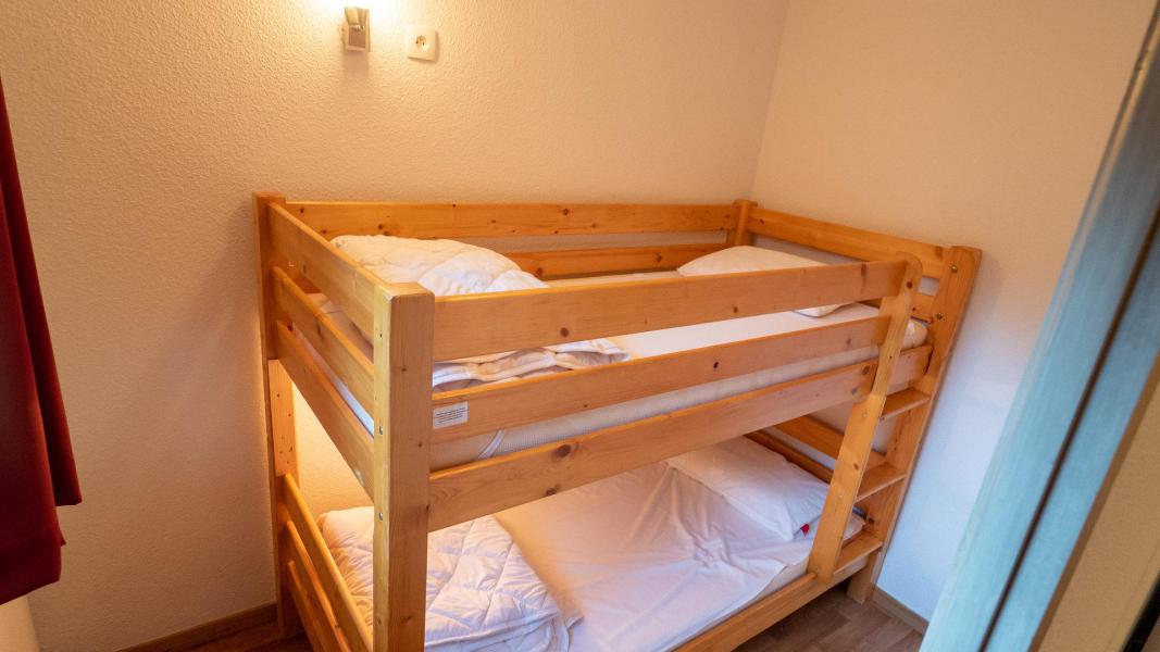 Rent in ski resort 2 room apartment 4 people (03) - Chalet de Florence - Valfréjus - Bedroom