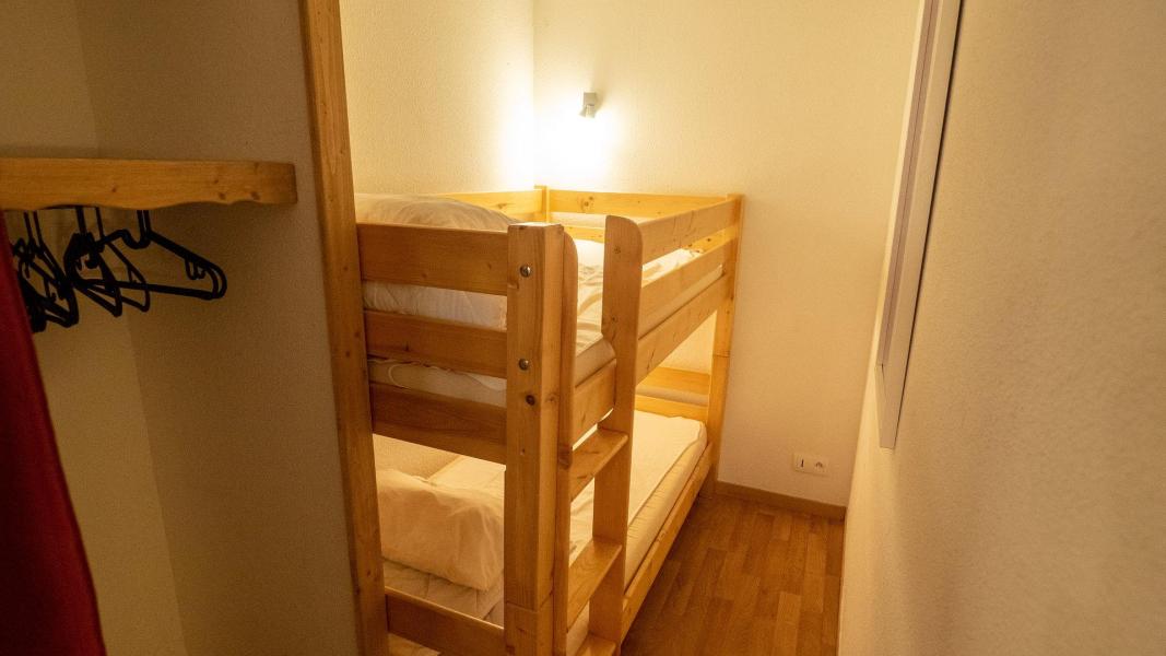 Rent in ski resort 2 room apartment sleeping corner 8 people (28) - Chalet de Florence - Valfréjus - Bedroom