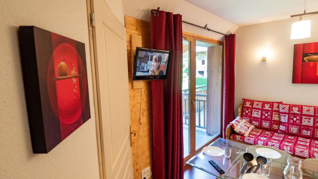 Rent in ski resort 2 room apartment sleeping corner 6 people (307) - Chalet de Florence - Valfréjus