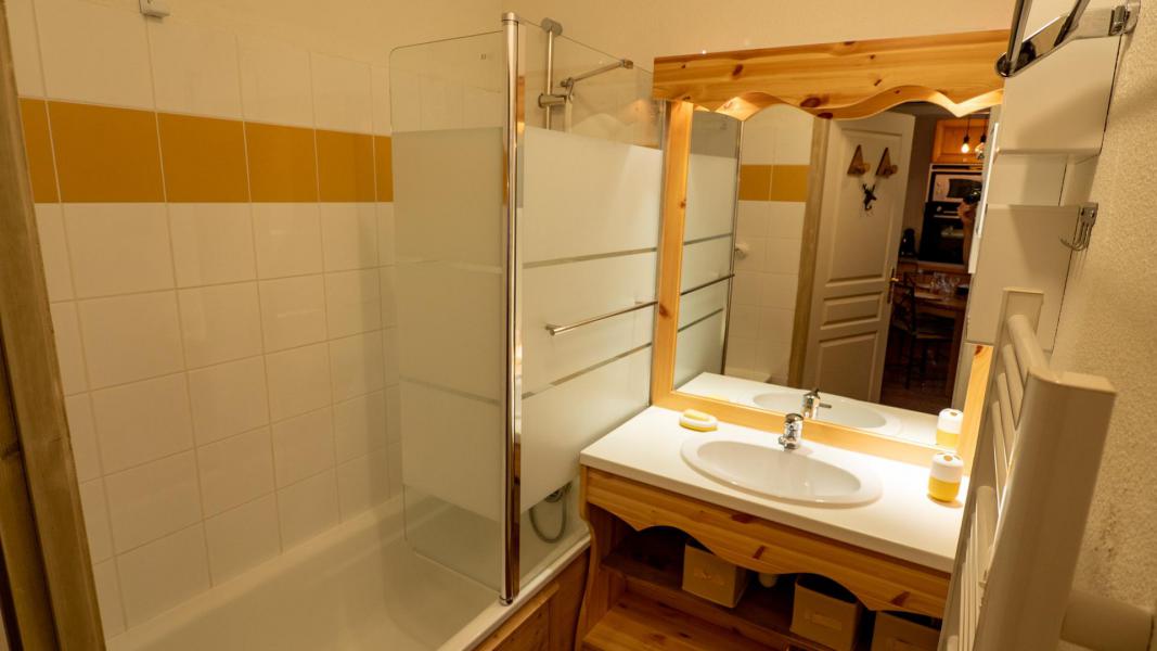 Location au ski Appartement 2 pièces 4 personnes (206) - Chalet de Florence - Valfréjus - Salle de bains