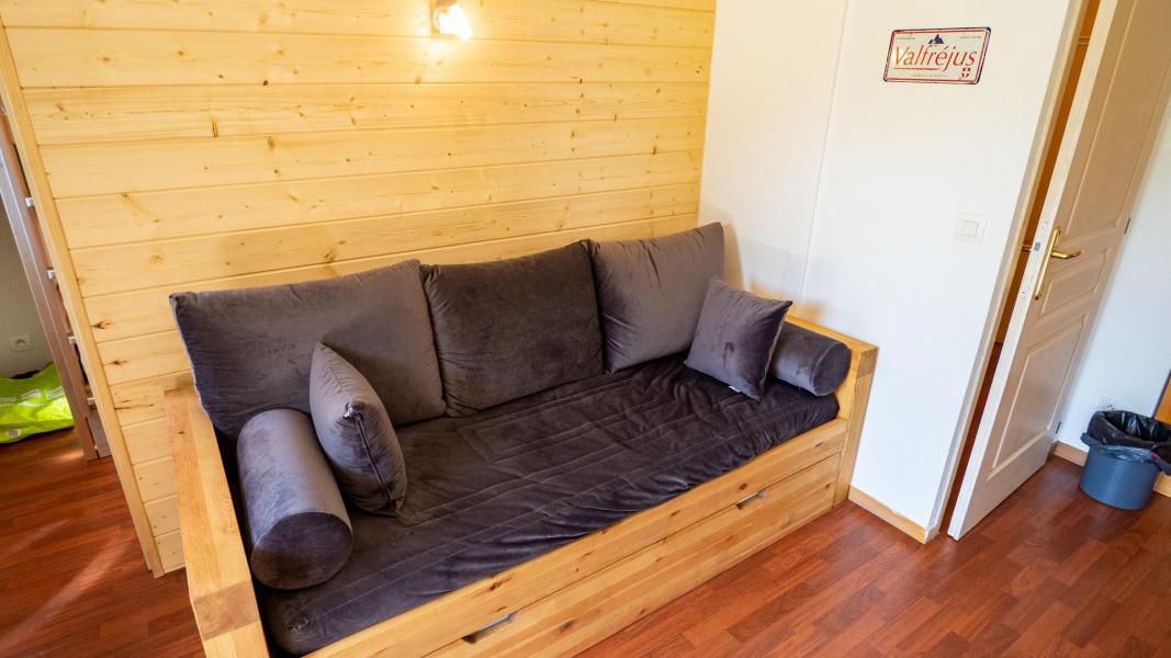 Location au ski Appartement 2 pièces 4 personnes (302) - Chalet de Florence - Valfréjus - Canapé-lit