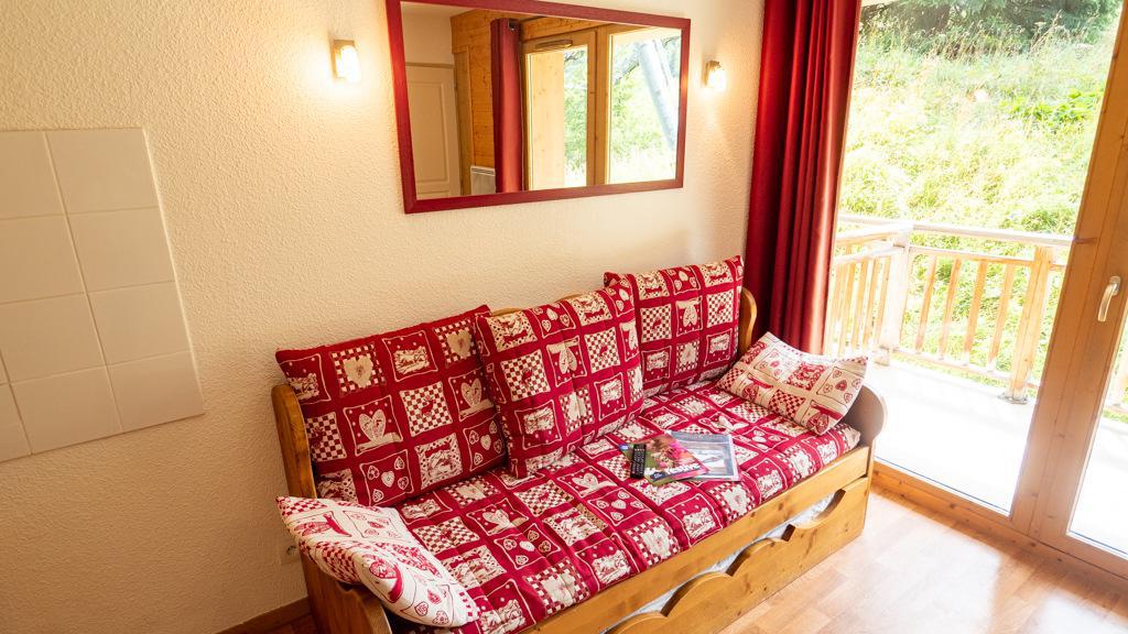 Rent in ski resort Studio cabin 4 people (14) - Chalet de Florence - Valfréjus - Living room