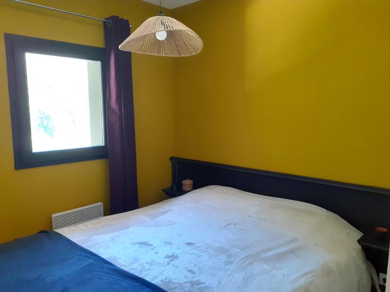 Rent in ski resort 2 room apartment 4 people (B263) - Chalet du Thabor - Valfréjus - Bedroom