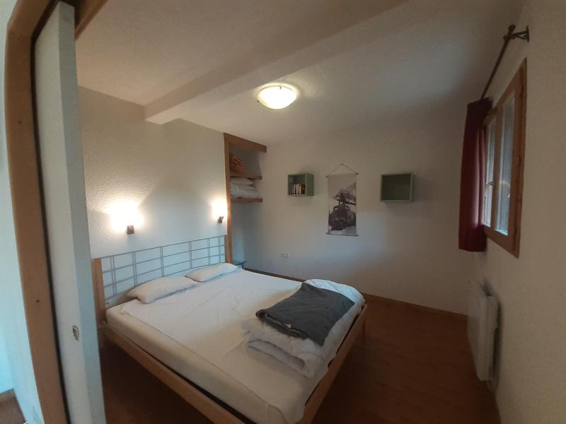 Rent in ski resort 2 room apartment 4 people (1-17) - Chalet Florence - Valfréjus - Bedroom