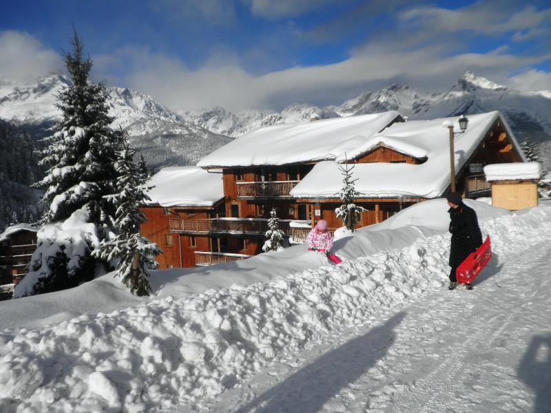 Vacances en montagne Chalet Florence - Valfréjus - Extérieur hiver