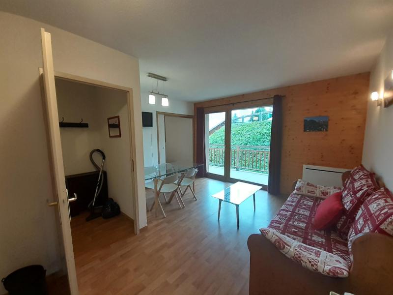 Ski verhuur Appartement 2 kamers 4 personen (1-17) - Chalet Florence - Valfréjus - Woonkamer