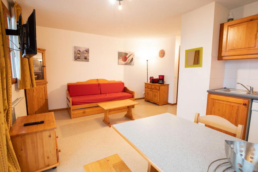 Skiverleih 2-Zimmer-Holzhütte für 6 Personen (J22) - Chalets d'Arrondaz - Valfréjus - Wohnzimmer