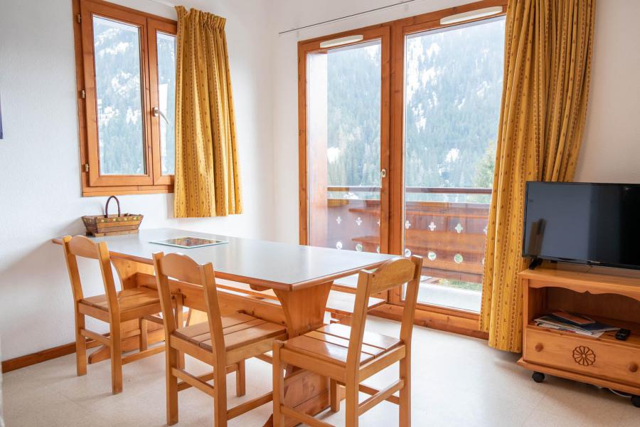 Skiverleih 2-Zimmer-Holzhütte für 6 Personen (J24) - Chalets d'Arrondaz - Valfréjus - Wohnzimmer