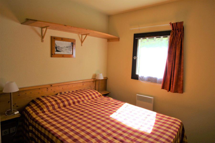 Rent in ski resort 2 room apartment 4 people (155) - Chalets du Thabor - Valfréjus - Bedroom