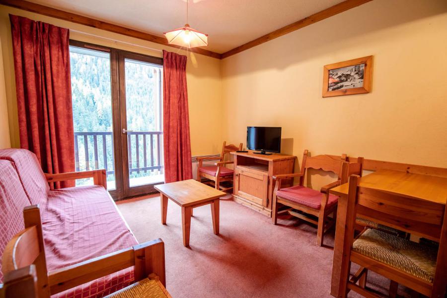 Rent in ski resort 2 room apartment 4 people (A231) - Chalets du Thabor - Valfréjus - Living room