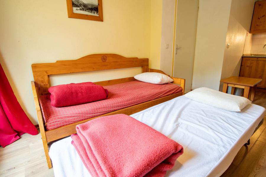 Skiverleih 2-Zimmer-Appartment für 4 Personen (A9) - Chalets du Thabor - Valfréjus - Schlafzimmer