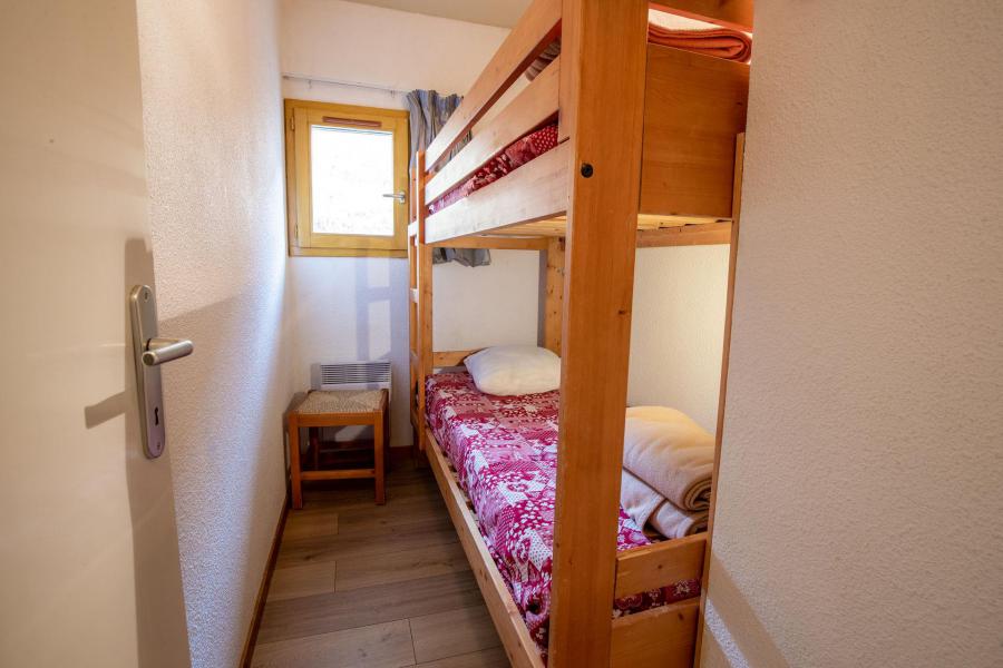 Skiverleih 2-Zimmer-Holzhütte für 6 Personen (B156) - Chalets du Thabor - Valfréjus - Offener Schlafbereich