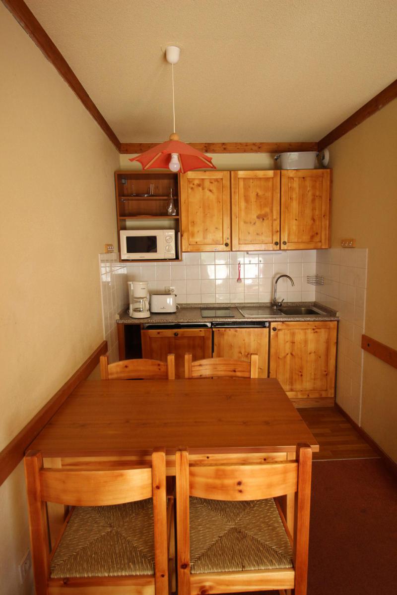 Ski verhuur Appartement 2 kamers 4 personen (155) - Chalets du Thabor - Valfréjus - Woonkamer