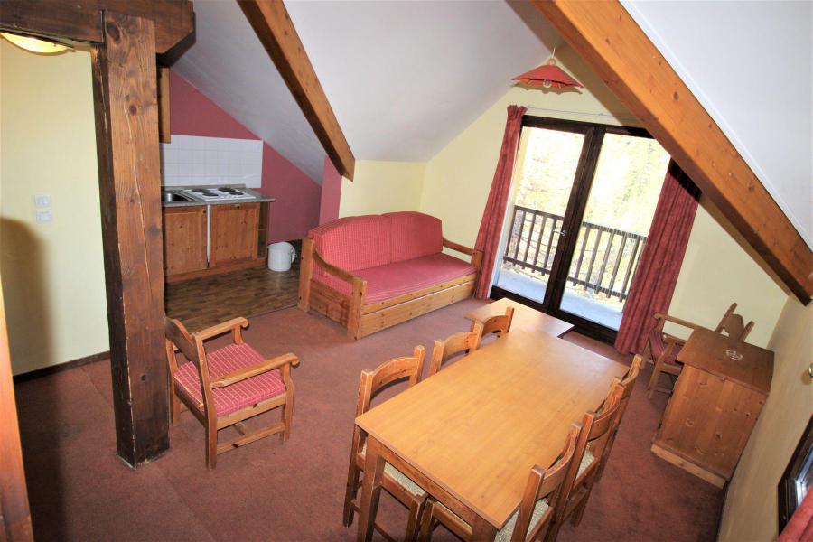 Ski verhuur Appartement 3 kamers mezzanine 8 personen (A334) - Chalets du Thabor - Valfréjus - Woonkamer