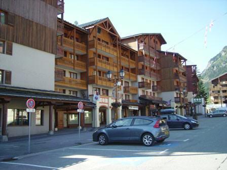 Rent in ski resort Studio cabin 4 people (M2-327) - Melezets 2 - Valfréjus - Inside