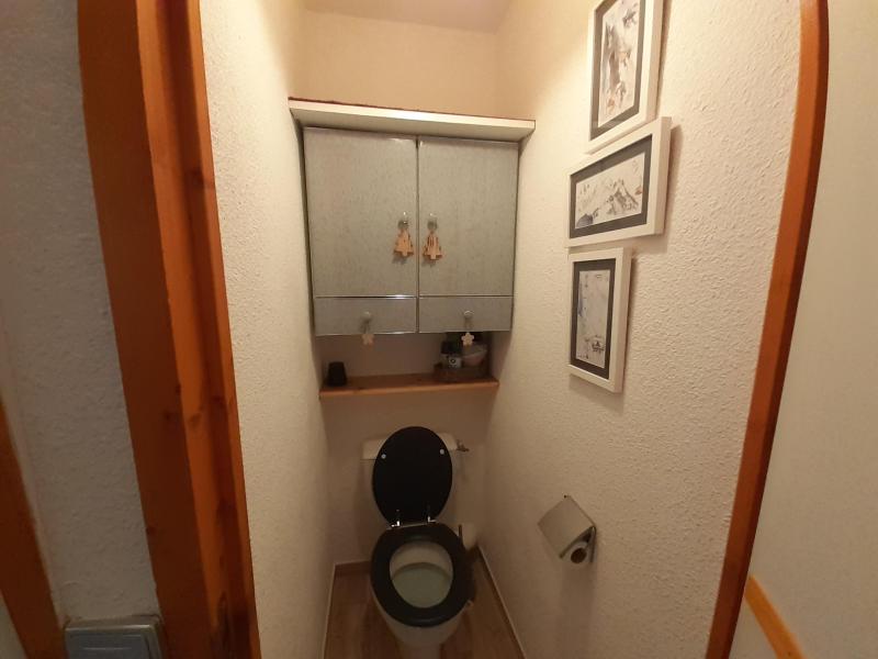 Rent in ski resort Studio cabin 4 people (447) - Melezets 2 - Valfréjus - WC