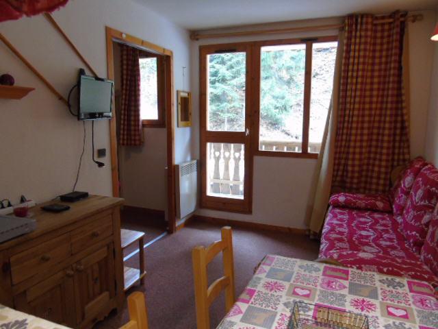 Rent in ski resort Studio cabin 4 people (M2-106) - Melezets 2 - Valfréjus - Living room