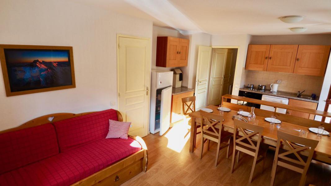 Rent in ski resort 4 room apartment 8 people (8) - Résidence Belvédère Asphodèle - Valfréjus - Living room