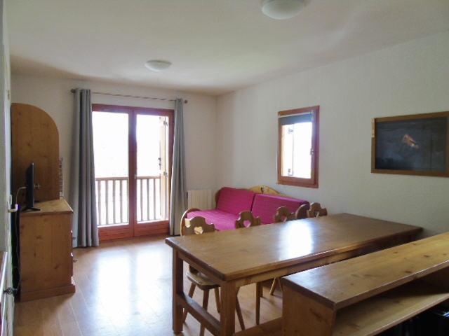 Rent in ski resort 3 room apartment sleeping corner 8 people (B1) - Résidence Belvédère Busseroles - Valfréjus - Living room