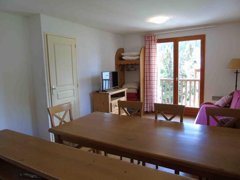 Rent in ski resort 3 room apartment sleeping corner 8 people (B5) - Résidence Belvédère Busseroles - Valfréjus - Living room