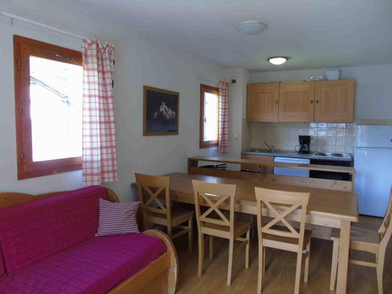 Ski verhuur Appartement 3 kamers bergnis 8 personen (B5) - Résidence Belvédère Busseroles - Valfréjus - Woonkamer