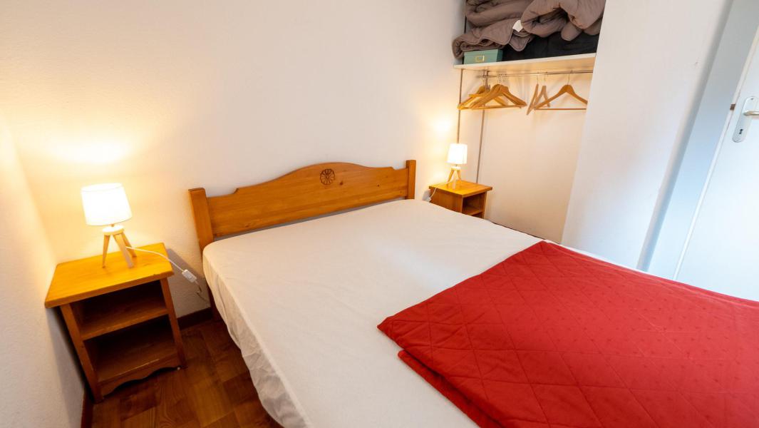 Rent in ski resort 3 room apartment cabin 6 people (29) - Résidence Cheval Blanc - Valfréjus - Bedroom