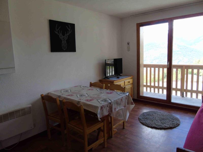 Ski verhuur Appartement 2 kamers 4 personen (24) - Résidence Cheval Blanc - Valfréjus - Woonkamer