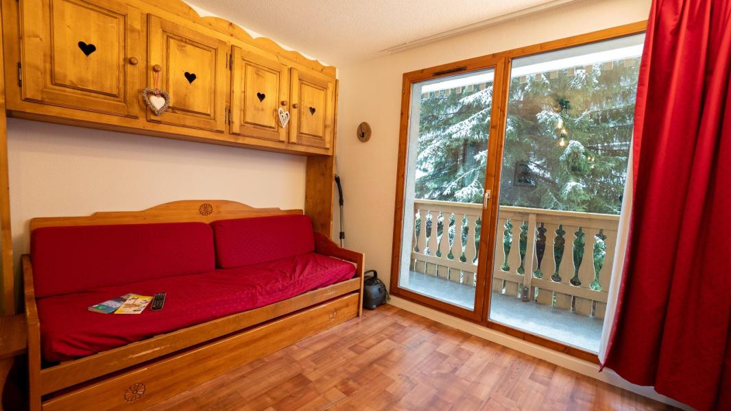Ski verhuur Appartement 3 kabine kamers 7 personen (47) - Résidence Cheval Blanc - Valfréjus - Woonkamer