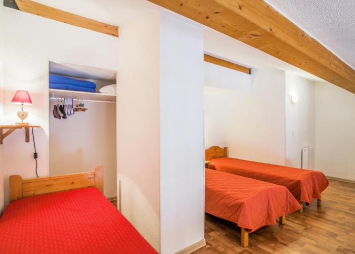 Location au ski Appartement 3 pièces 7 personnes (72) - Résidence Cheval Blanc - Valfréjus - Appartement