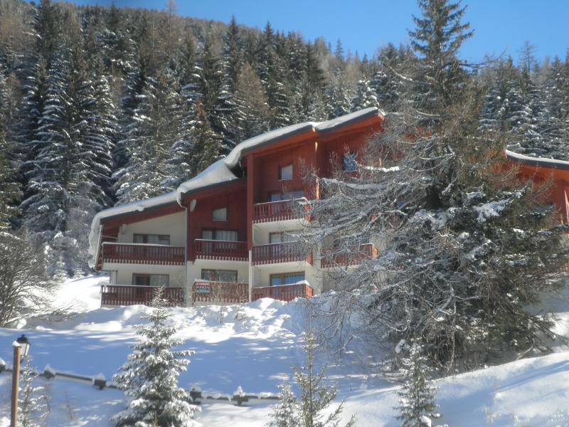 Vakantie in de bergen Appartement 2 kamers 4 personen (104) - Résidence Grande Montagne - Valfréjus - Buiten winter