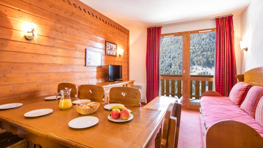 Rent in ski resort Résidence la Turra - Valfréjus - Dining area