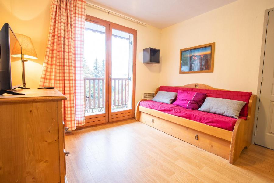 Rent in ski resort 3 room apartment cabin 8 people (12) - Résidence le Belvédère Busseroles - Valfréjus - Living room