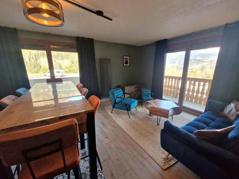 Rent in ski resort  (6) - Résidence le Cheval Blanc - Valfréjus - Living room