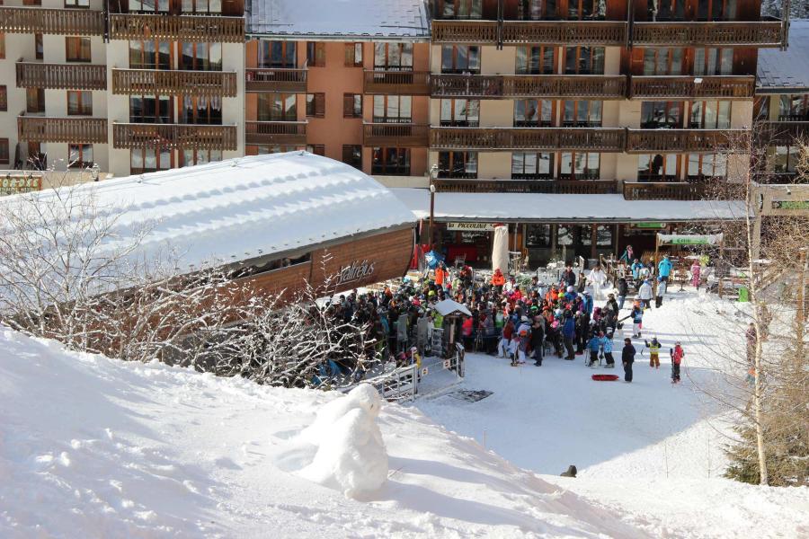 Rent in ski resort Résidence le Thabor D - Valfréjus - Winter outside