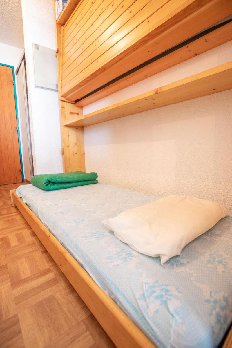 Rent in ski resort Studio 3 people (127) - Résidence le Thabor D - Valfréjus - Cabin