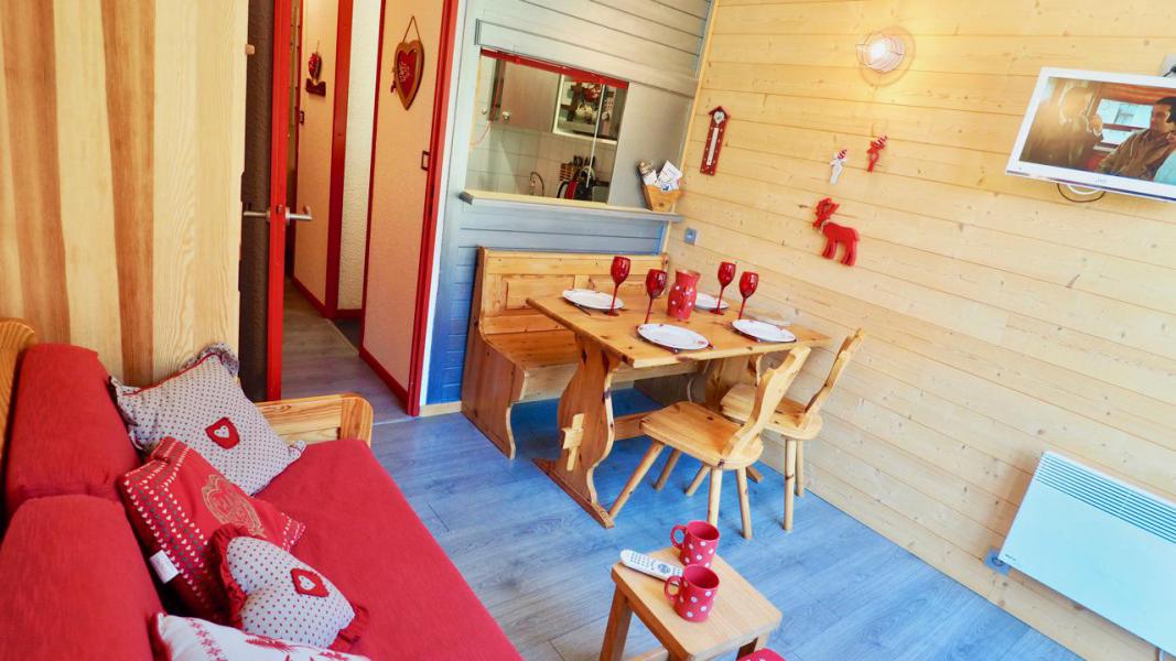 Ski verhuur Studio bergnis 4 personen (C-121) - Résidence le Thabor - Valfréjus - Woonkamer