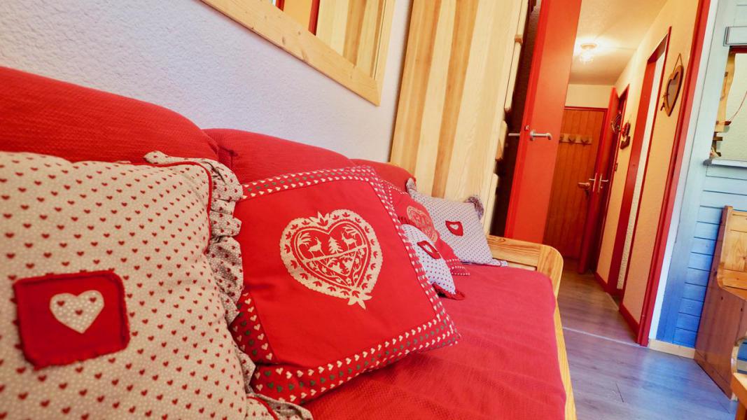 Ski verhuur Studio bergnis 4 personen (C-121) - Résidence le Thabor - Valfréjus - Woonkamer